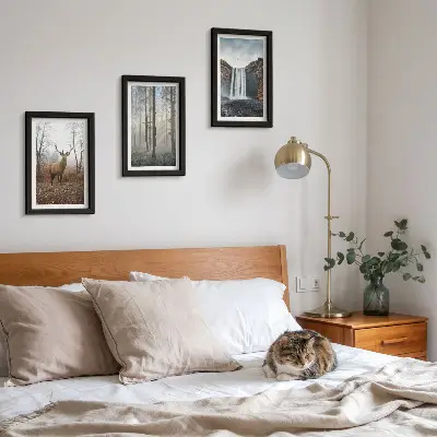Bilderwand mit Waldlandschaften, wilder Natur und Hirschen