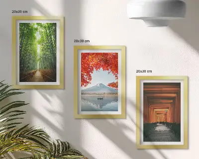 Bilderwand mit Bambuswäldern und Torii-Wegen am Berg Fuji in Japan