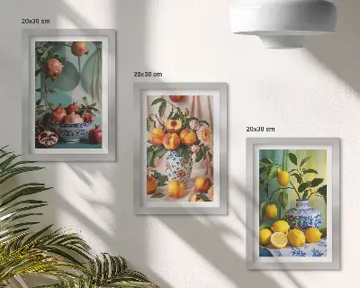 Bilderwand mit Granatäpfeln, Pfirsichen und Zitronen in Vasen