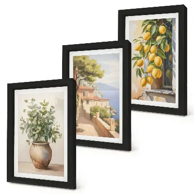 Bilderwand mit Blumen in einer Vase, Meerblick und Zitronen