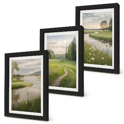 Bilderset mit rahmen Ruhige Sommerlandschaft mit einem Fluss und einer Blumenwiese
