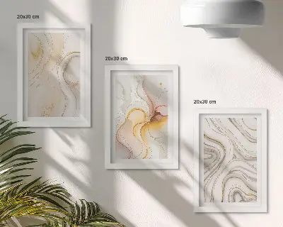 Bilderwand mit abstrakten, warmen Mustern und eleganten Motiven