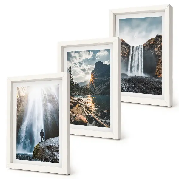 Bilderwand mit Wasserfällen in einer malerischen Berglandschaft