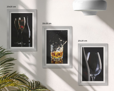 Fotowand Weingläser und Whiskygläser auf schwarzem Hintergrund