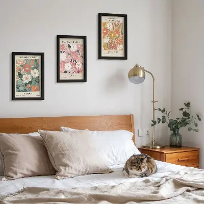Bilderwand mit floralen Motiven von London, Tokio und Amsterdam