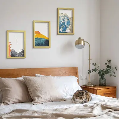 Bilderwand mit Wellen im japanischen Grafikstil