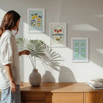 Fotowand mit mediterranen Küchenillustrationen