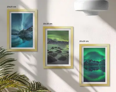 Bilderwand mit Winterlandschaft, Nordlichtern und Bergen