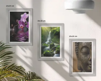 Bilderset mit Rahmen Blumen im Wasserfall mit grünen Felsen und Buddha
