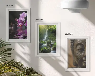 Bilderset mit Rahmen Blumen im Wasserfall mit grünen Felsen und Buddha