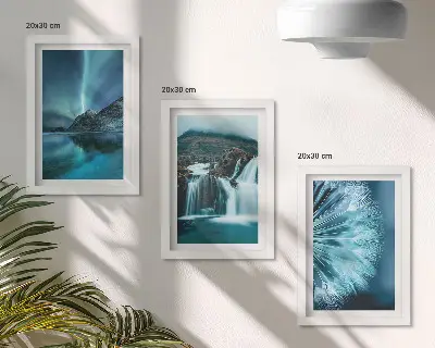 Bilderwand mit Winterlandschaften, Wasserfällen und Nordlichtern