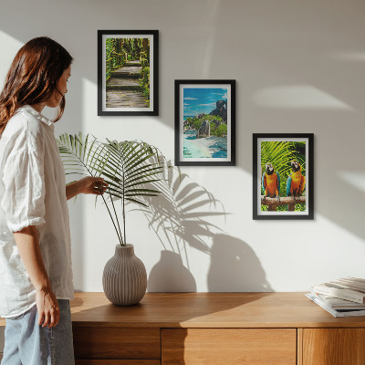 Bilderwand Tropischer Wald mit Wasserfall und bunten Papageien