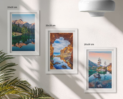 Bilderset mit rahmen Bergseen mit Spiegelungen im Wasser und in den Felsen