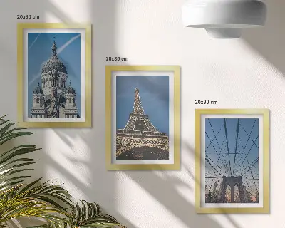 Bilderwand mit Ansichten berühmter Gebäude aus verschiedenen Städten der Welt