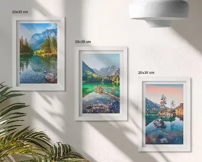 Bilderwand mit Bergseen und umgebender Naturlandschaft