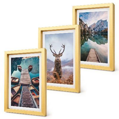Bilderwand See mit Booten, Hirschen und Berglandschaft