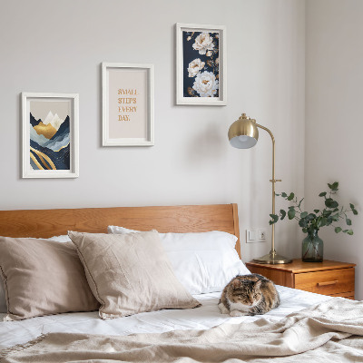 Bilderwand Abstrakte Berge, Blumen und inspirierende Schriftzüge