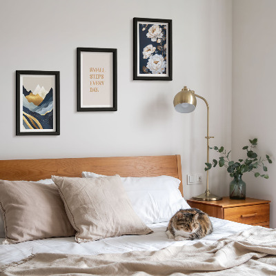 Bilderwand Abstrakte Berge, Blumen und inspirierende Schriftzüge
