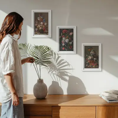 Bilderset mit Rahmen Blumen in Vasen als Vintage-Pflanzenarrangements