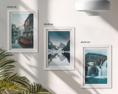 Fotowand Berglandschaften mit einem Wasserfall und einem See