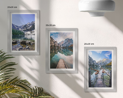Bilderset mit rahmen Berge, Seen und hölzerne Stege über dem Wasser