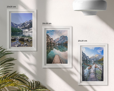 Bilderset mit rahmen Berge, Seen und hölzerne Stege über dem Wasser