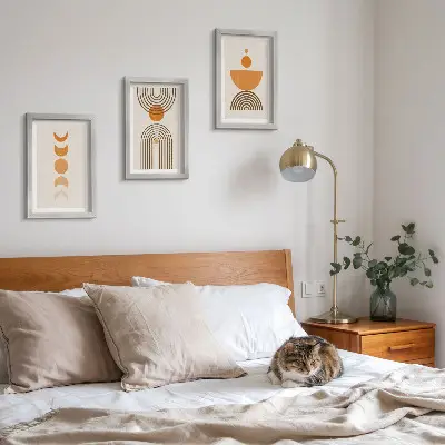 Bilderwand im boho-minimalistischen Design