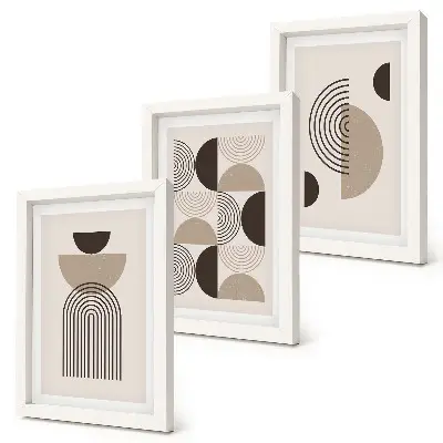 Bilderwand mit abstrakten geometrischen Mustern im minimalistischen Design