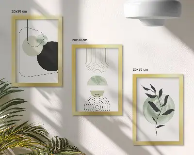 Bilderwand mit abstrakten Formen und Pflanzenmotiven in Grün