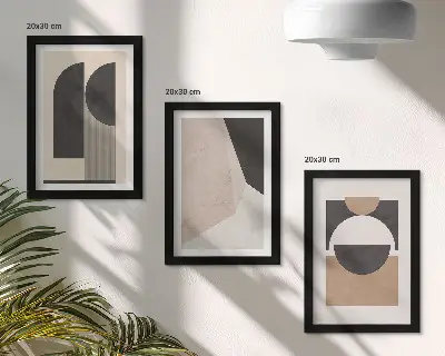 Bilderwand mit abstrakten Formen in Beige- und Brauntönen