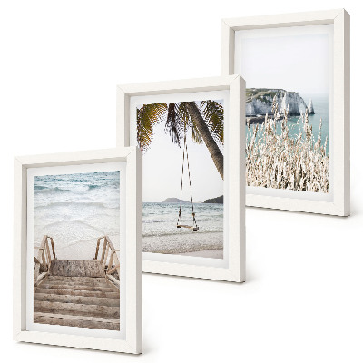 Bilderwand Strand mit Holztreppe und einer Schaukel am Meer