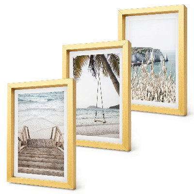 Bilderwand Strand mit Holztreppe und einer Schaukel am Meer