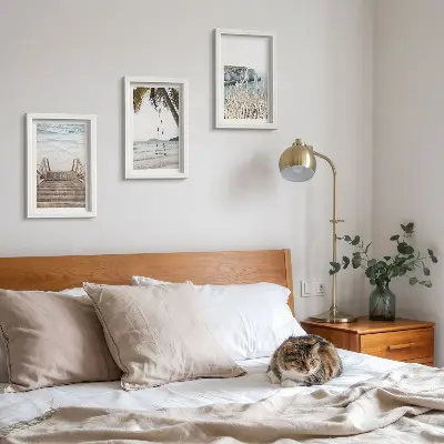 Bilderwand mit Motiv Strand, Holztreppe und Schaukel am Meer