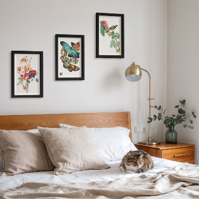 Bilderset mit rahmen Blumen, Schmetterlinge und ein Vogel in Pastelltönen