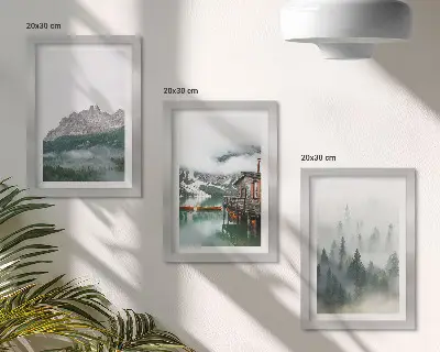 Fotowand mit Motiv Berge, See, Hütte und Nebel im Wald