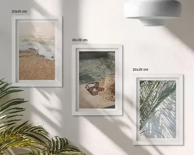 Bilderwand mit Motiv Wasser, Strandhut, Sonnenbrille und Blätter