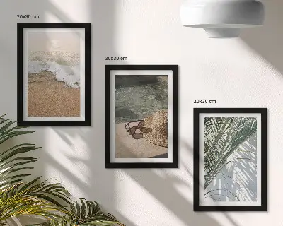 Bilderwand mit Motiv Wasser, Strandhut, Sonnenbrille und Blätter