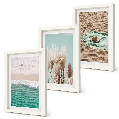 Fotowand mit Strandwellen, Gras, Hut und Sand für Entspannung und Naturgenuss