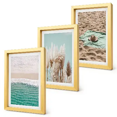 Fotowand mit Strandwellen, Gras, Hut und Sand für Entspannung und Naturgenuss