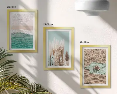Fotowand mit Strandwellen, Gras, Hut und Sand für Entspannung und Naturgenuss