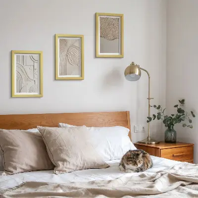 Fotowand mit abstrakten Mustern in Beige- und Weißtönen