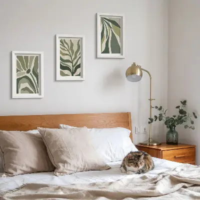 Fototapete mit gemalten Blattillustrationen in Grüntönen