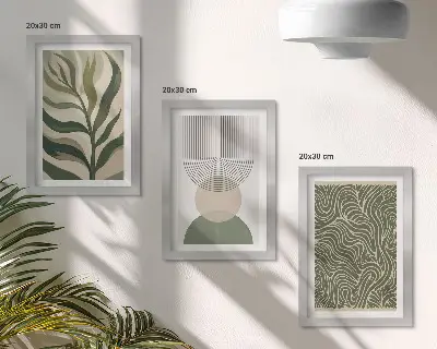 Bilderwand mit abstrakten Blättern und geometrischen Formen
