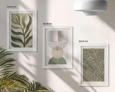 Bilderwand mit abstrakten Blättern und geometrischen Formen