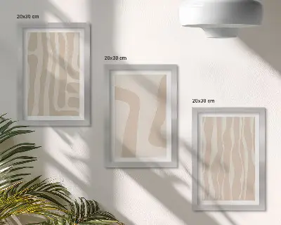 Bilderwand mit abstrakten Mustern und minimalistischen Formen im Boho-Stil
