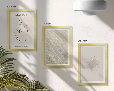 Fotowand mit minimalistischen Linien in Sand und Wellen bei Sonnenschein