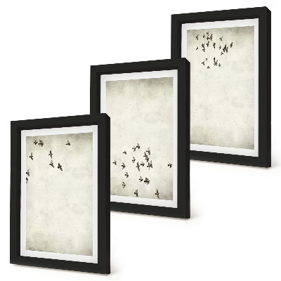 Fotowand Ein minimalistisches Gemälde von fliegenden Vögeln