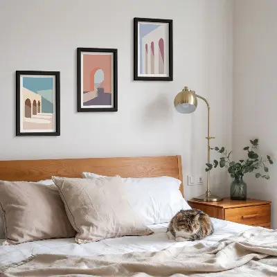 Bilderwand minimalistische Pastellgrafiken mit Stadtarchitektur