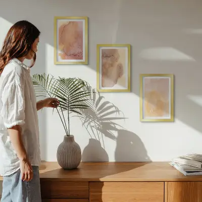 Bilderwand warme Aquarellfarben auf Leinwand mit farbenfrohen Texturen
