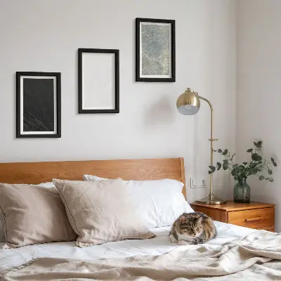 Bilderwand mit eleganten Steinstrukturen in verschiedenen Farben